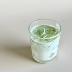 Alternative view of Iced Matcha Latte Kerze klein