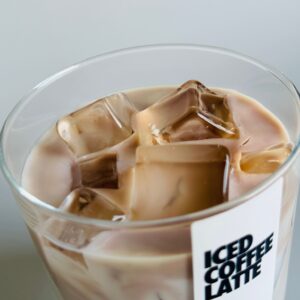 iced coffee latte kerze schweiz
